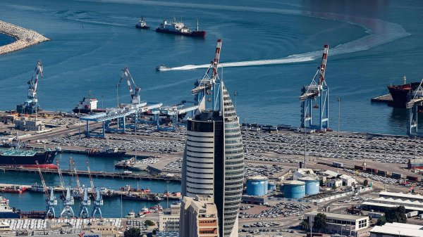 配资知名配资门户 以军袭击也门和伊朗 目标包括“胡塞武装高层领导人秘密会议”